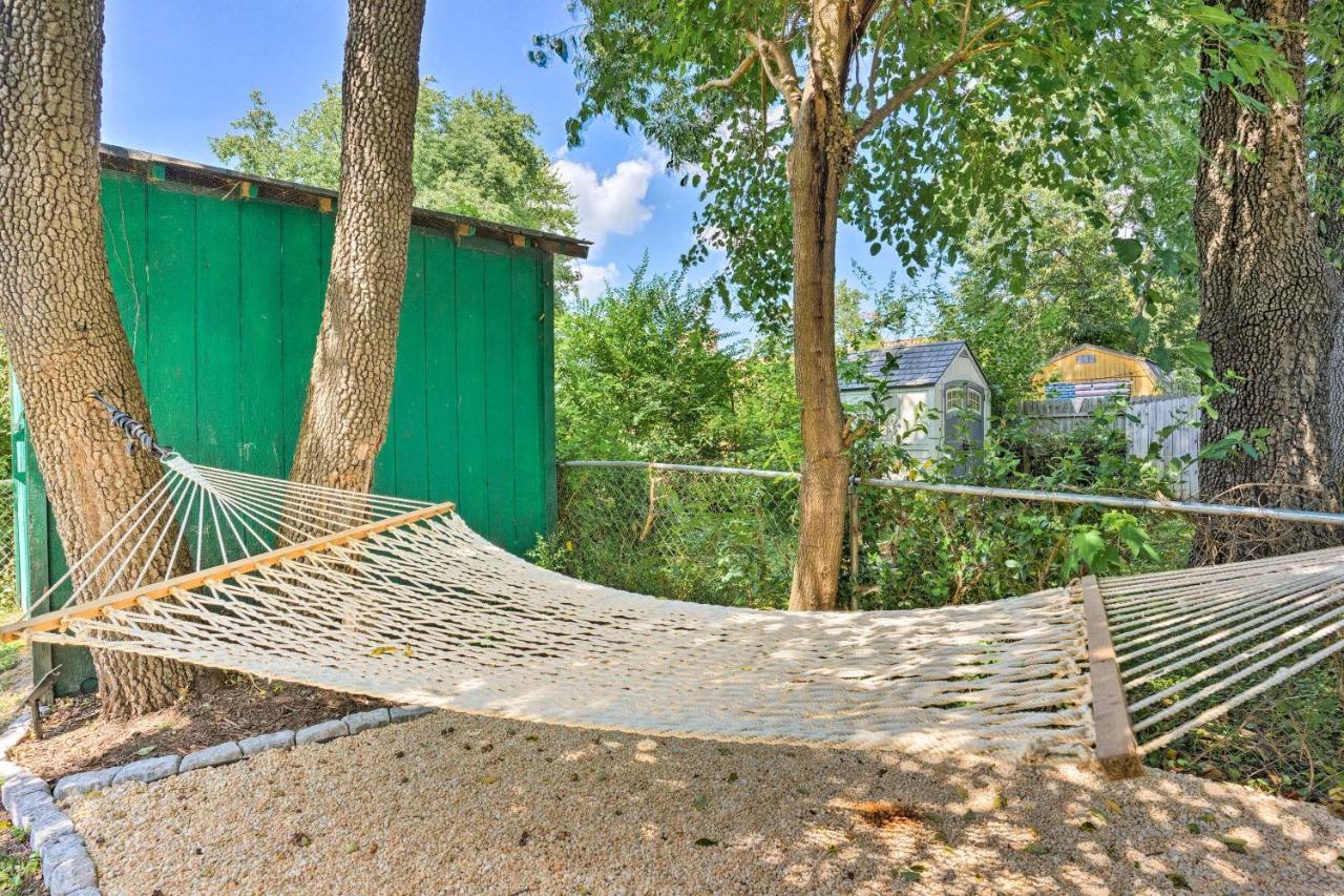 Chic Cottage With Private Yard Steps To Beach! 콜로니얼 비치 외부 사진