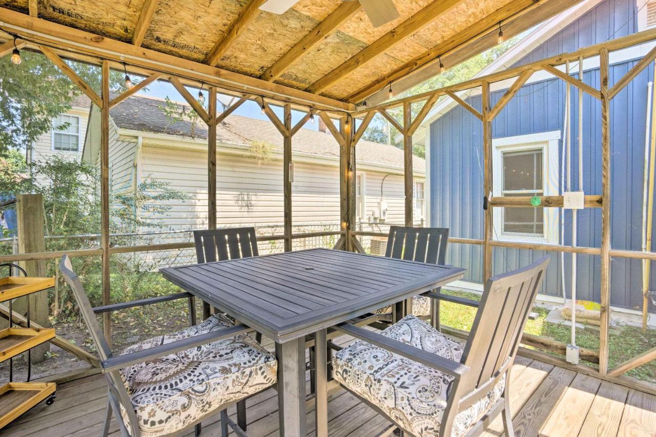 Chic Cottage With Private Yard Steps To Beach! 콜로니얼 비치 외부 사진