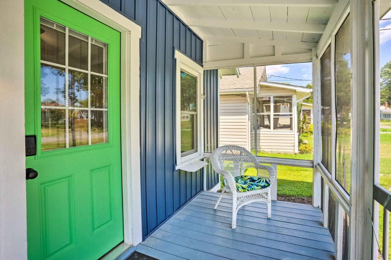 Chic Cottage With Private Yard Steps To Beach! 콜로니얼 비치 외부 사진